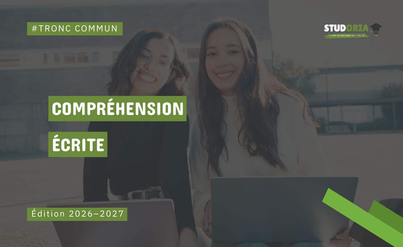 Two young women with laptops posing outdoors; green banner text reads 'Compréhension écrite' with edition 2026–2027 and '#Tronc Commun' above.